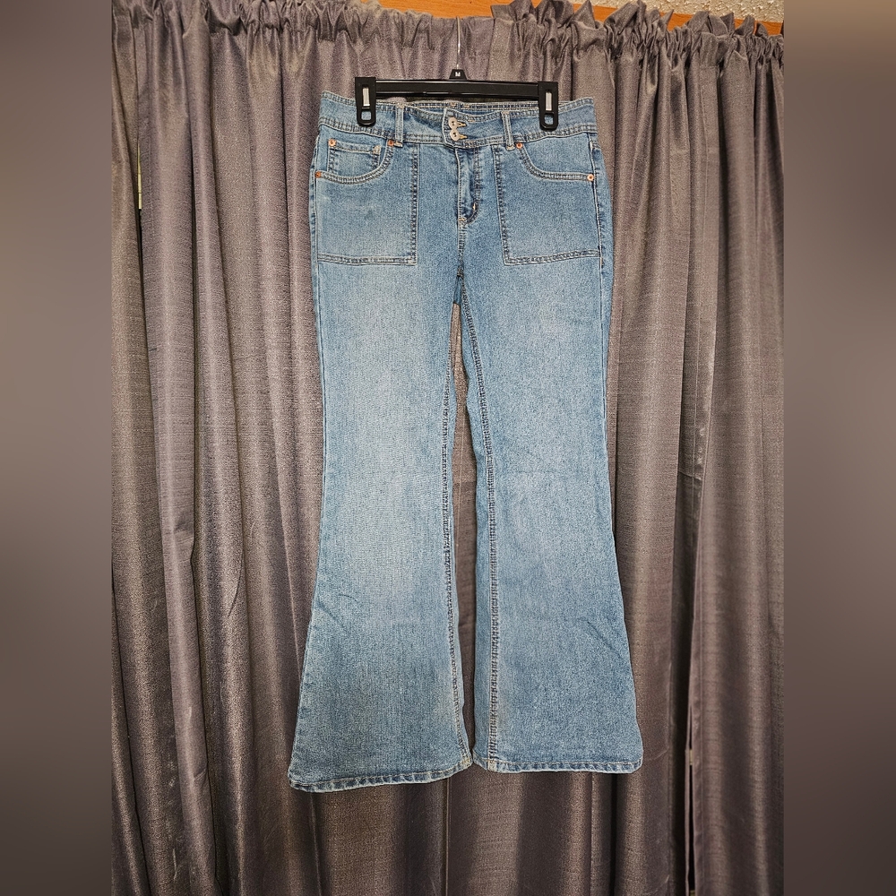 No Boundaries Light Blue Front Pocket Flare Jeans Size 11